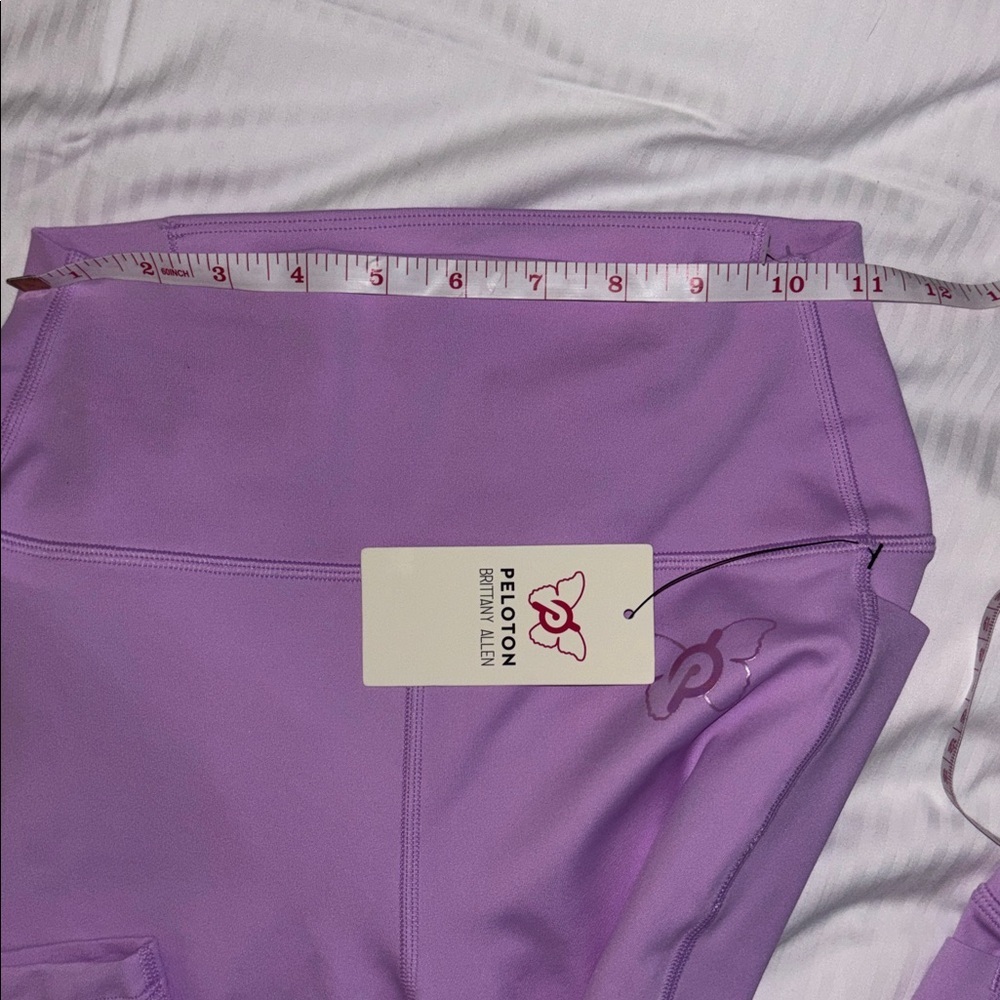 PELOTON HIGH WAISTED SIDE POCKET LEGGING LAVENDER COLOR SIZE XS WAIST 11β NWTS - Picture 7 of 9